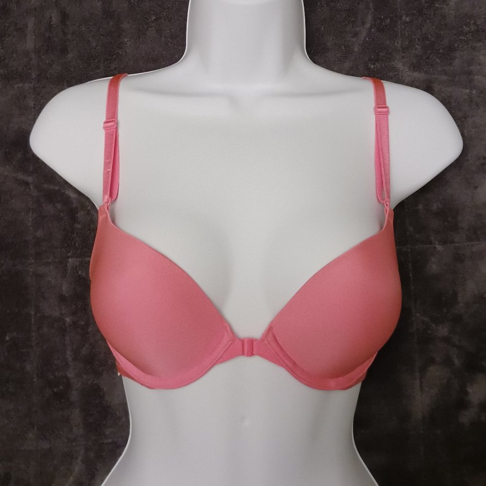 NWT Victoria’s Secret front close strappy back orange bra! 32C